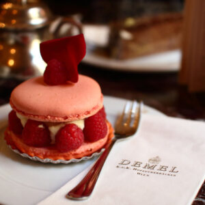 Raspberry cake